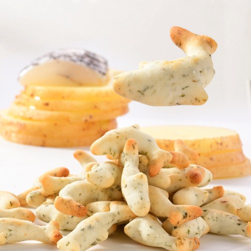 Non-fried Fish shape Crispy with sea sedge & cod with High quality material