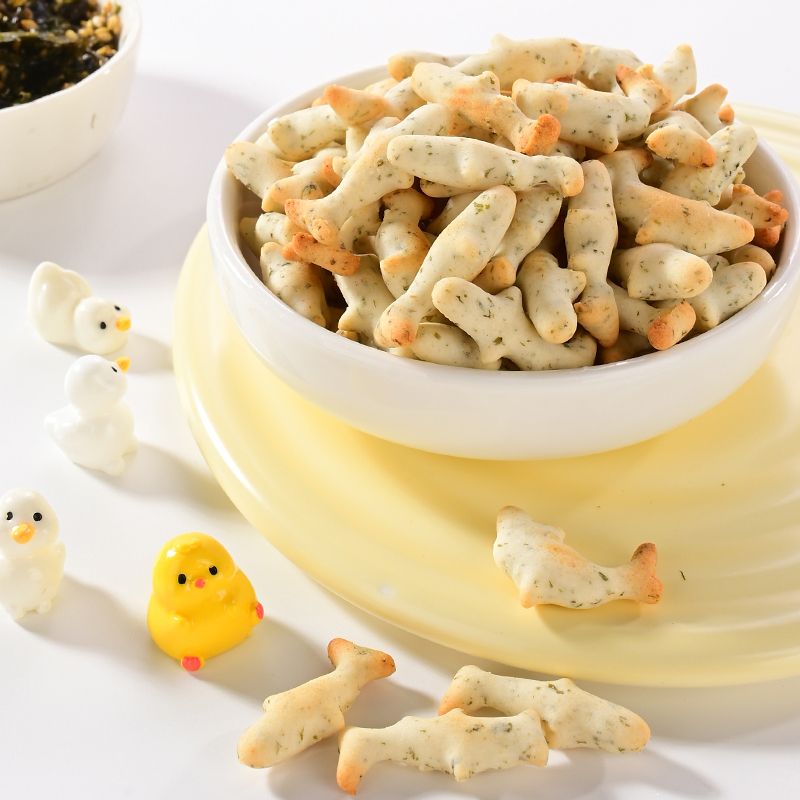 Non-fried Fish shape Crispy with sea sedge & cod with High quality material