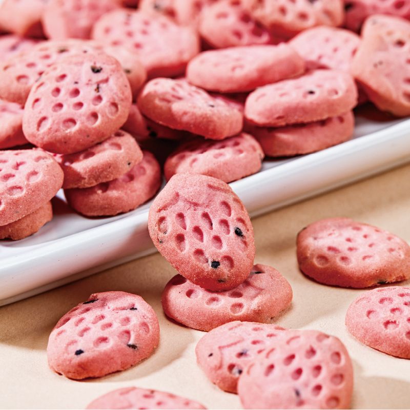 Halal certified Baby Strawberry biscuits From the Professional Baby snack Manufacturer in China
